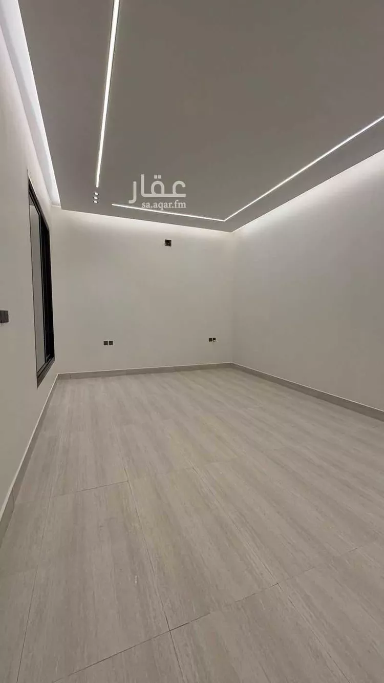 فيلا للبيع في شارع حسن صيرفي , حي النظيم, مدينة الرياض, منطقة الرياض صورة 2