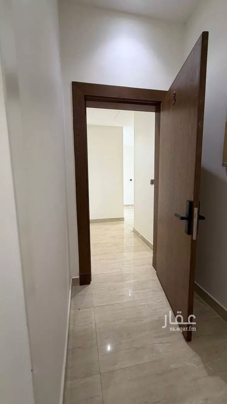شقة للبيع في شارع عمر بن وهب, حي المهدية, مدينة الرياض, منطقة الرياض صورة 2