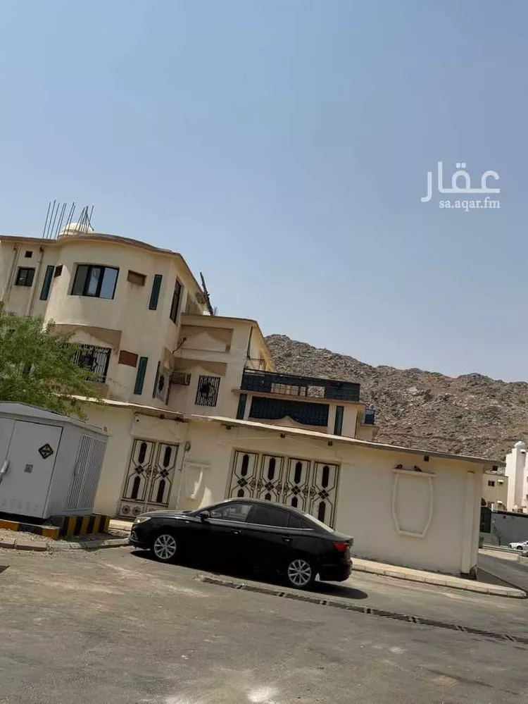 فيلا للبيع في شارع الفضل إبن العباس رضى الله عنه, حي السوق الجديد, مدينة مكة المكرمة, منطقة مكة المكرمة