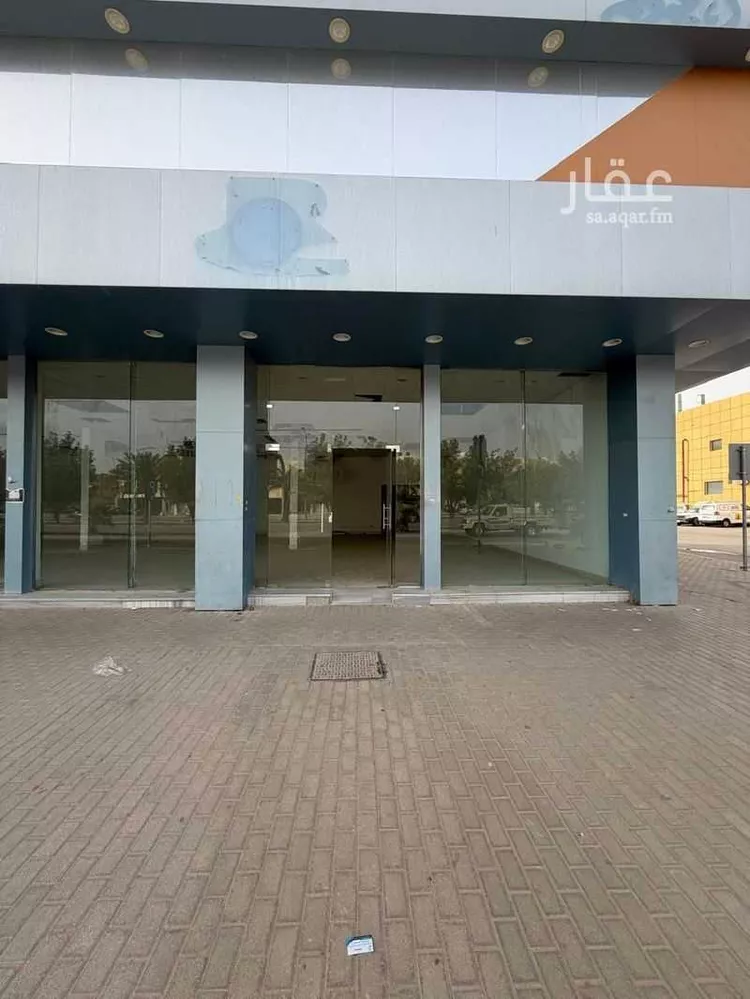 محل للإيجار في شارع طريق الامام عبدالله بن سعود بن عبدالعزيز , حي إشبيلية, مدينة الرياض, منطقة الرياض