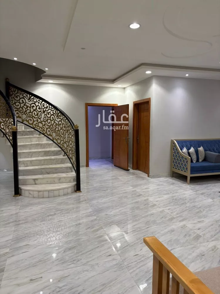 فيلا للبيع في شارع علي بن منظور, حي العارض, مدينة الرياض, منطقة الرياض صورة 5