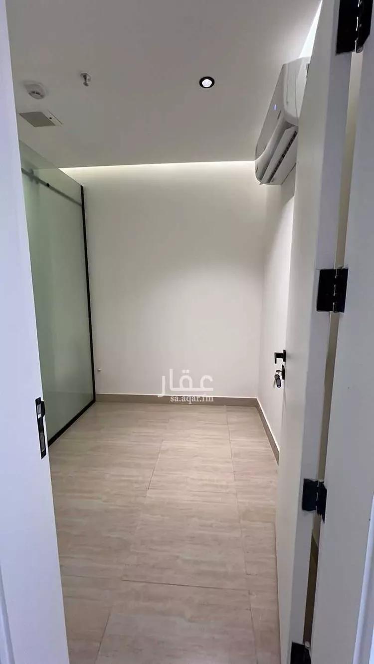 شقة للبيع في شارع بحر العرب, حي إشبيلية, مدينة الرياض, منطقة الرياض 11