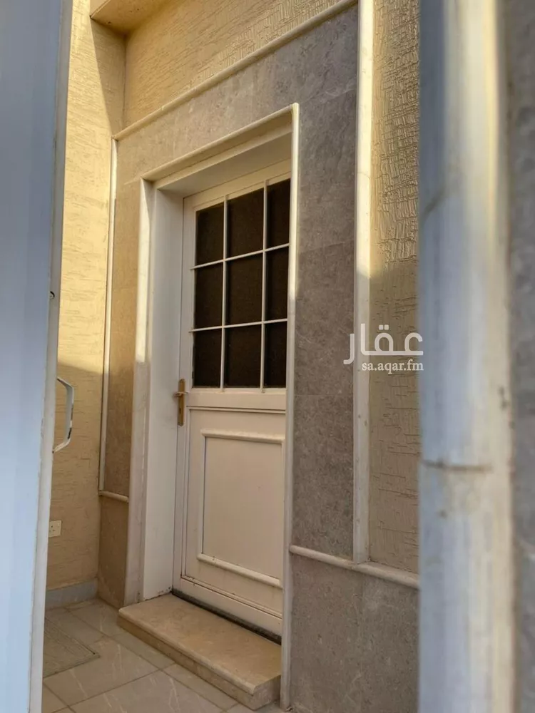 فيلا للبيع في شارع إسماعيل الصائغ, حي المهدية, مدينة الرياض, منطقة الرياض صورة 2