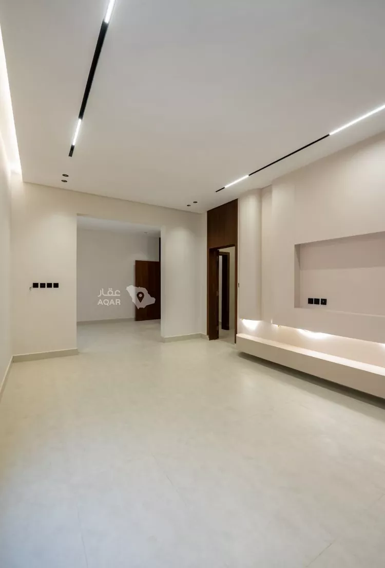 Floor for Sale in Riyadh Okaz 3