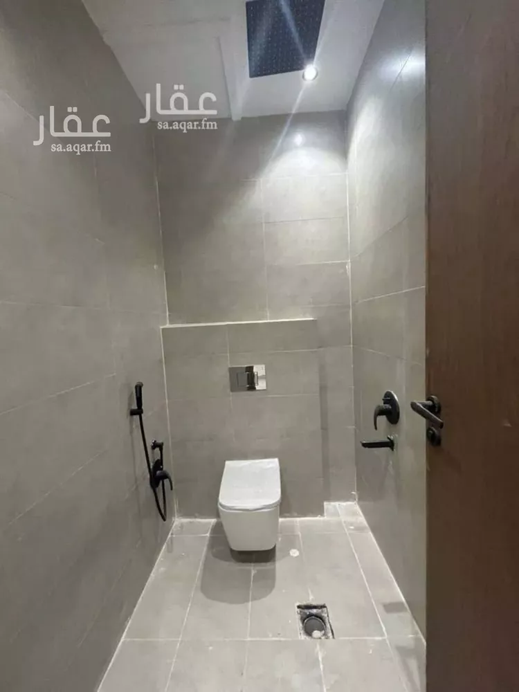 فيلا للإيجار في شارع حسن مشاط, حي عكاظ, مدينة الرياض, منطقة الرياض صورة 3