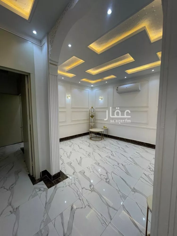 فيلا للبيع في شارع أحمد بن عبدالرحمن الأشبوني, حي المهدية, مدينة الرياض, منطقة الرياض صورة 4