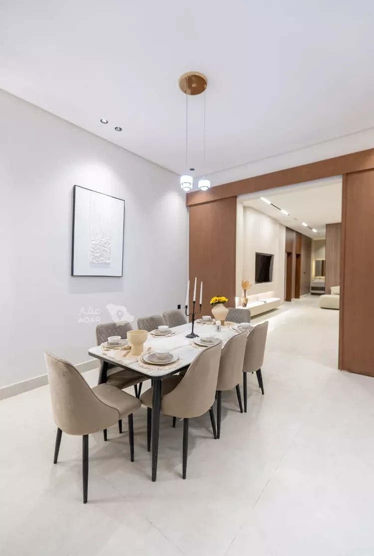Floor for Sale in Riyadh Okaz 8