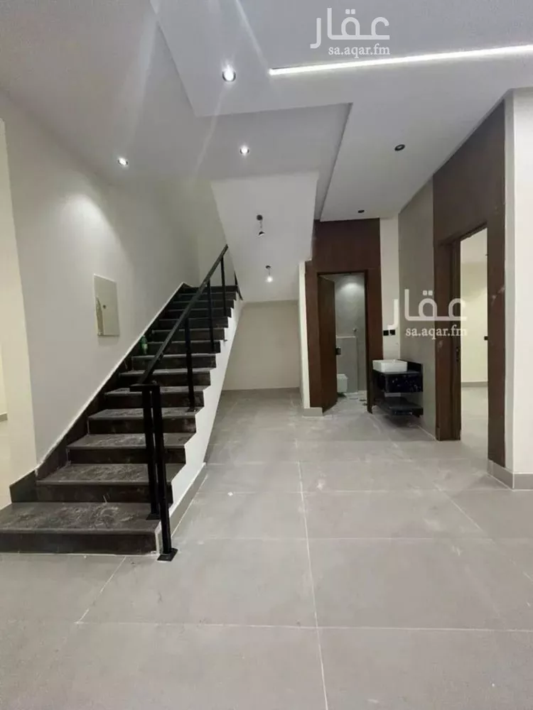 فيلا للإيجار في شارع حسن مشاط, حي عكاظ, مدينة الرياض, منطقة الرياض صورة 2