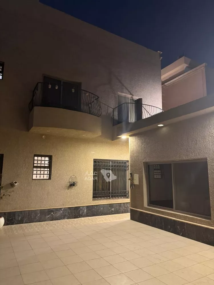 Villa for Sale in Riyadh Al Malqa 4