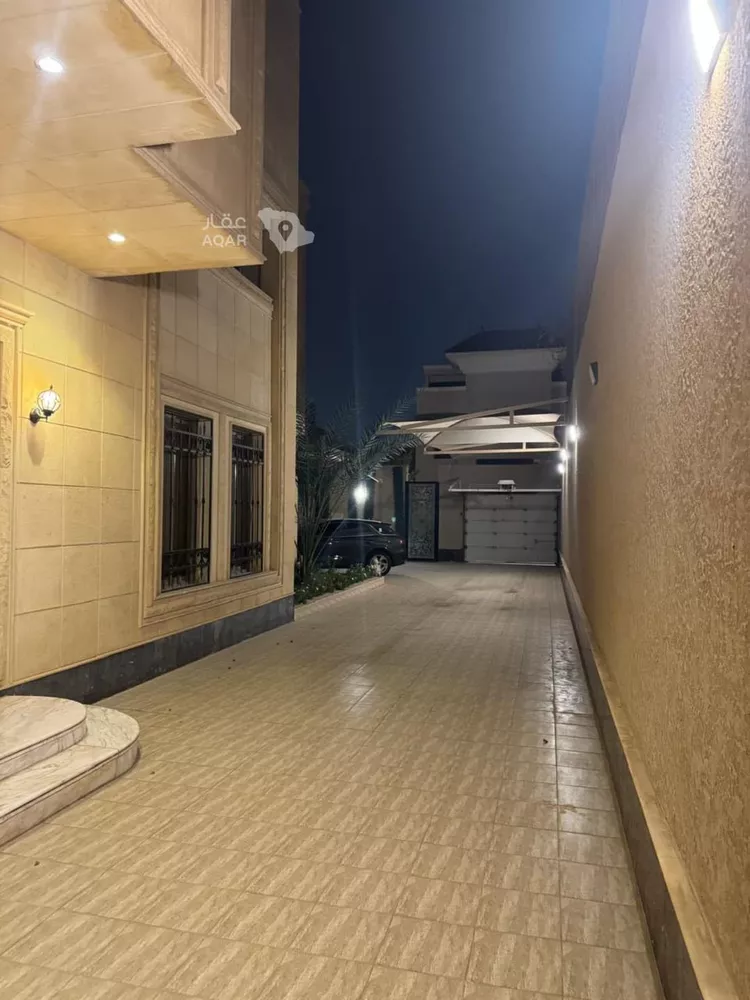 Villa for Sale in Riyadh Al Malqa 7