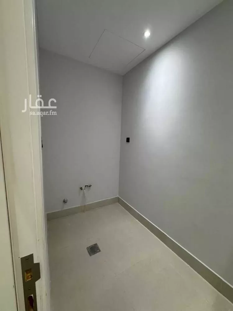 شقة للإيجار في شارع محمد بن عبدالعزيز العجاجي, حي القيروان, مدينة الرياض, منطقة الرياض 6