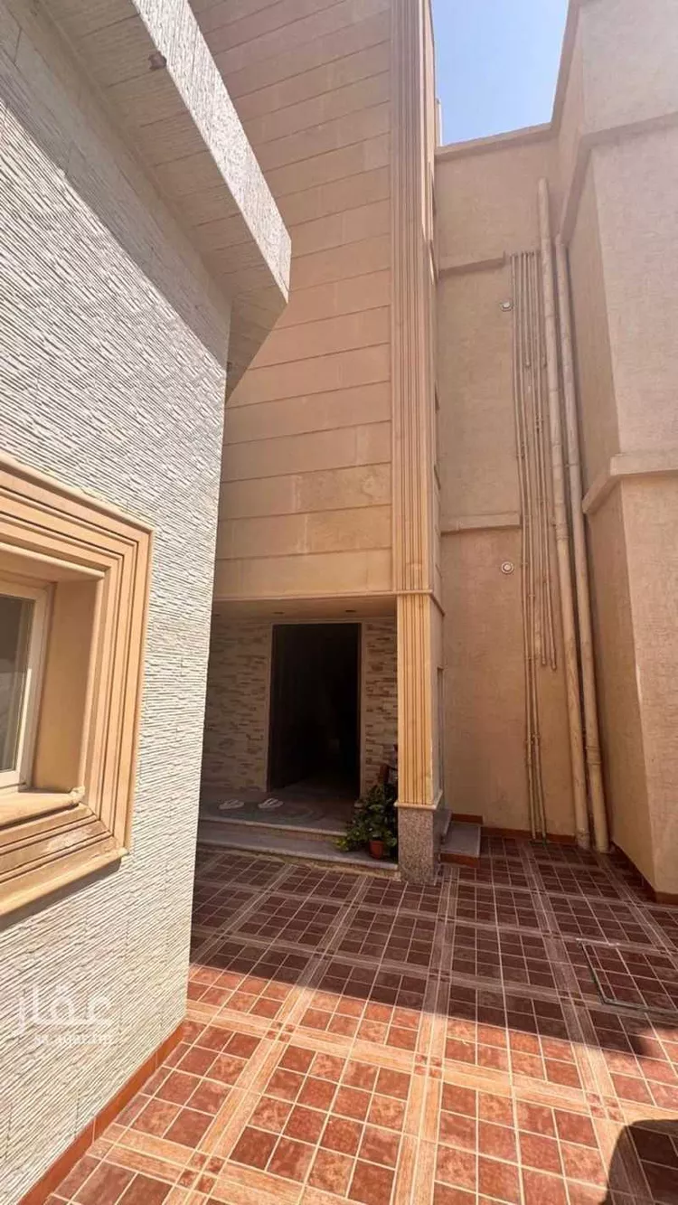 فيلا للبيع في شارع وادي عرفه, حي الخالدية, مدينة الدرعية, منطقة الرياض 16