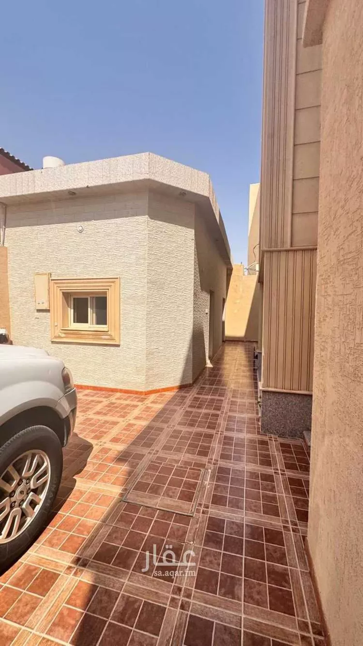 فيلا للبيع في شارع وادي عرفه, حي الخالدية, مدينة الدرعية, منطقة الرياض 9