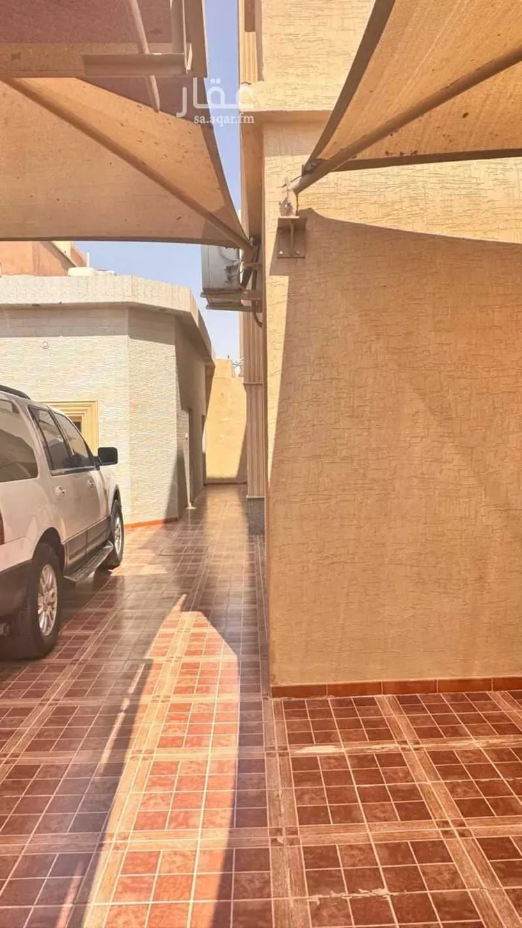 فيلا للبيع في شارع وادي عرفه, حي الخالدية, مدينة الدرعية, منطقة الرياض 14