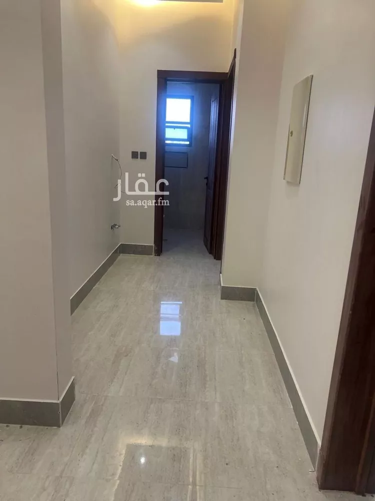 شقة للبيع في شارع عبدالرحمن بن قاسم, حي عكاظ, مدينة الرياض, منطقة الرياض صورة 3