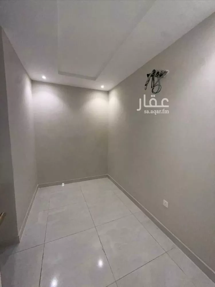 شقة للإيجار في شارع أبو محمد بن نعمه, حي الصواري, مدينة جدة, منطقة مكة المكرمة 10