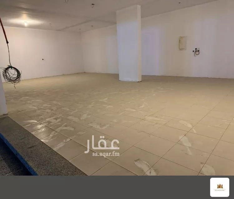 محل للإيجار في شارع أحمد هزازى, حي الصفاء, مدينة جدة, منطقة مكة المكرمة صورة 2