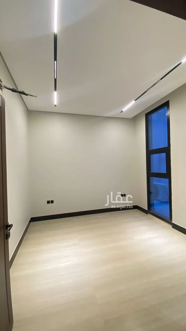 فيلا للبيع في شارع شهيد الدين ثم الوطن ريان عبدالرحمن محم, حي العارض, مدينة الرياض, منطقة الرياض 8