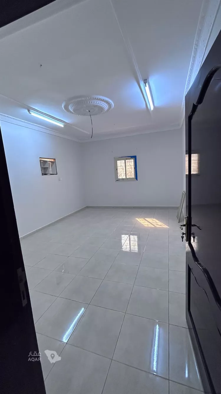 شقة للإيجار في شارع مغازي بن اسحاق ، حي المنطقة الصناعية ، المدينة المنورة ، منطقة المدينة المنورة 4