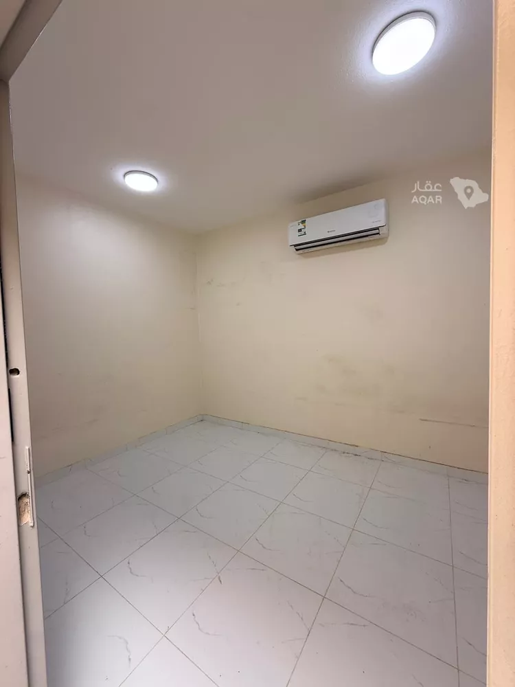 Building for Rent in Riyadh New Industrial Area صورة 5