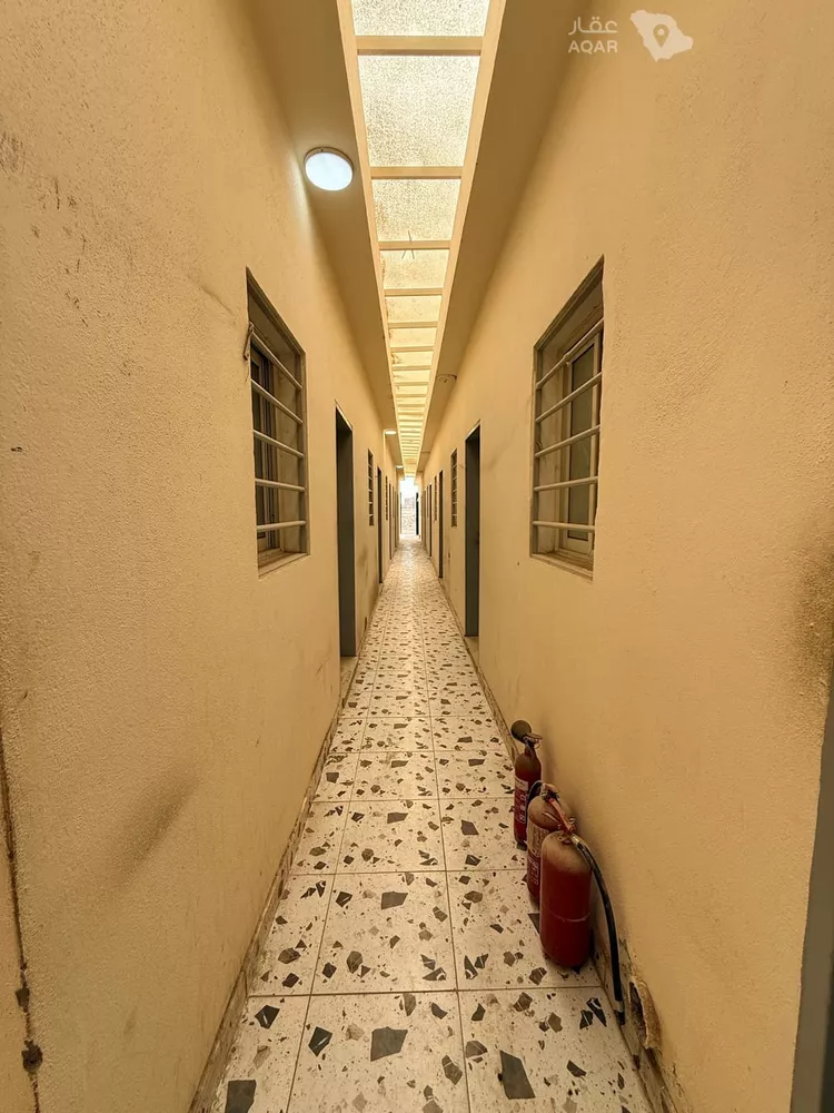 عمارة للإيجار في شارع الب حذيفة, حي المصفاة, مدينة الرياض, منطقة الرياض 8