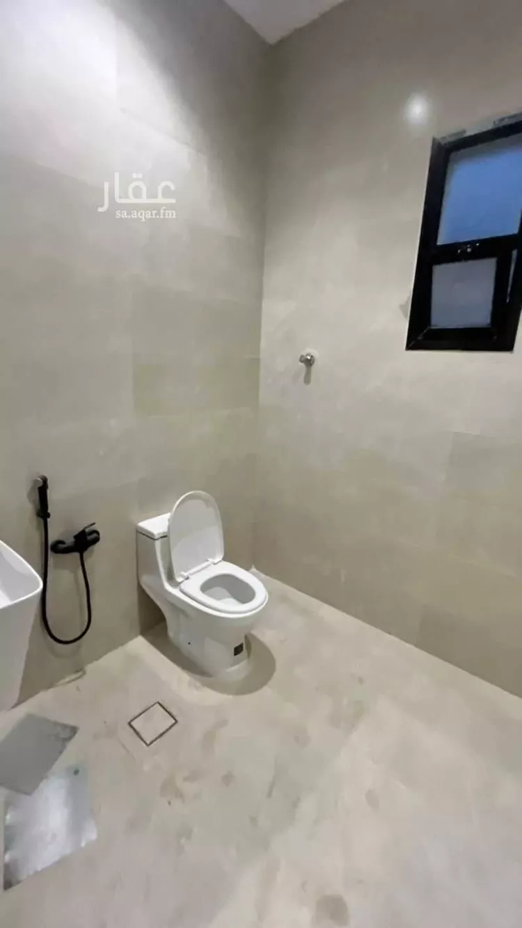 فيلا للإيجار في شارع أحمد بن خيرة, حي الرمال, مدينة الرياض, منطقة الرياض صورة 4