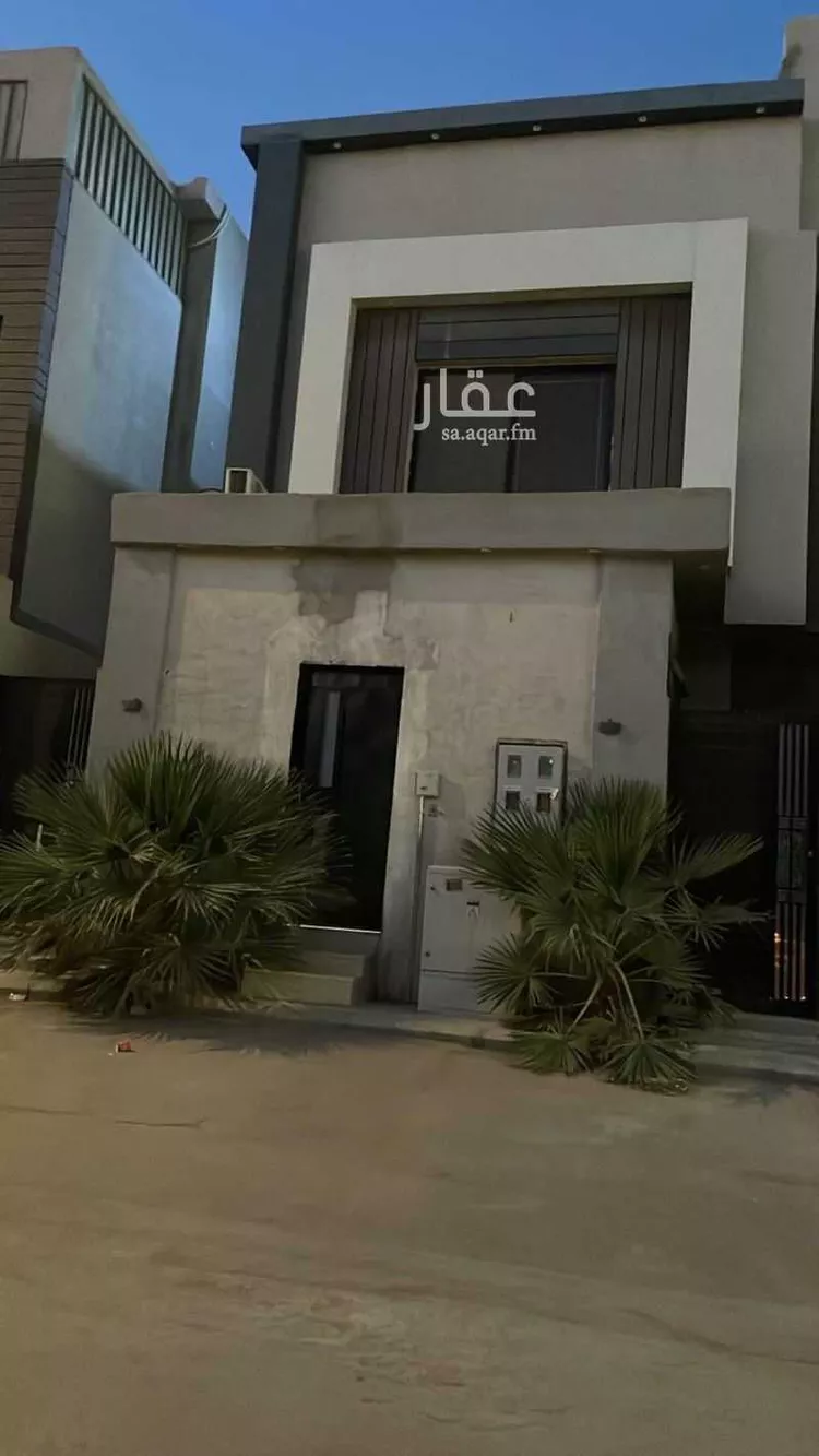 فيلا للبيع في شارع أحمد القيسي, حي الرمال, مدينة الرياض, منطقة الرياض