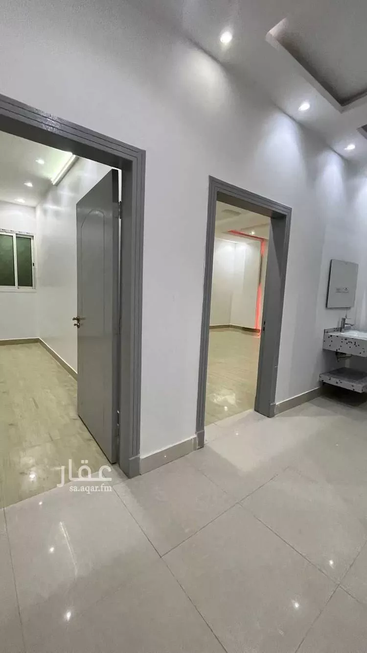 فيلا للبيع في شارع أبي القاسم السبتي, حي الرمال, مدينة الرياض, منطقة الرياض 18