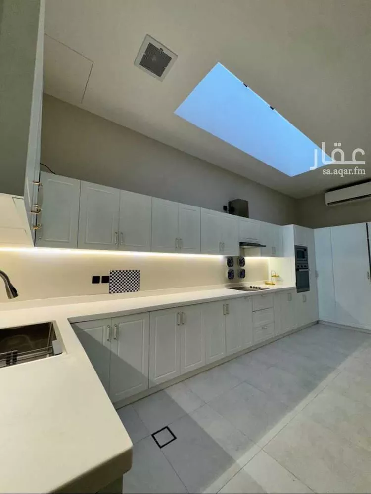 فيلا للبيع في شارع المنتشر, حي العقيق, مدينة الرياض, منطقة الرياض صورة 2