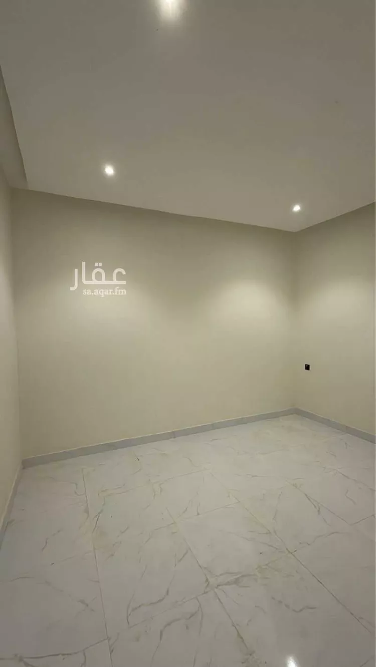 مجمع للإيجار في شارع الثمامه, حي الرمال, مدينة الرياض, منطقة الرياض صورة 2