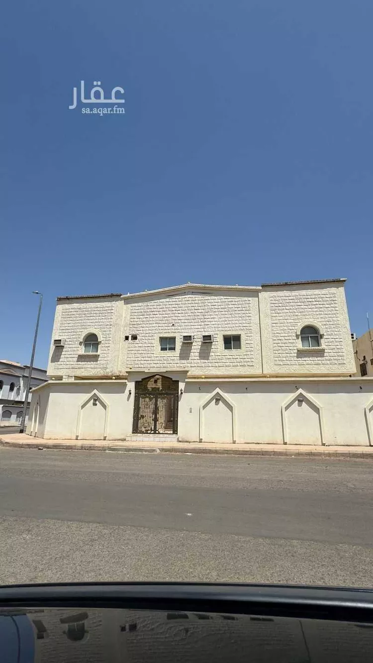 عمارة للبيع في شارع زياد بن رياح ، حي الرانوناء ، المدينة المنورة ، منطقة المدينة المنورة صورة 4