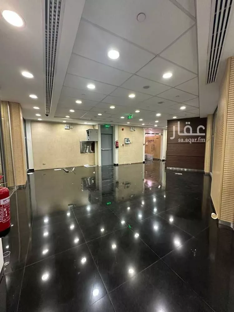 مكتب تجاري للإيجار في شارع الملك سعود ابن عبدالعزيز سعود, حي السليمانية, مدينة الرياض, منطقة الرياض صورة 2
