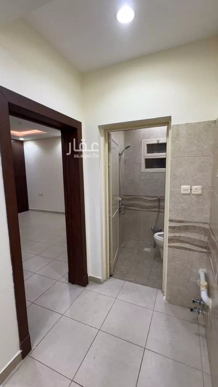 مكتب تجاري للإيجار في شارع الملك عبدالعزيز ابن عبدالرحمن سعود, حي الخالدية, مدينة امارة منطقة الرياض - الدرعيه, منطقة الرياض صورة 5