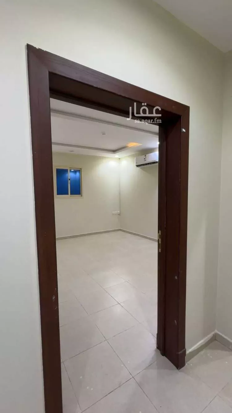 Commercial Office for Rent in Ad Diriyah Al Khalidiyah 7