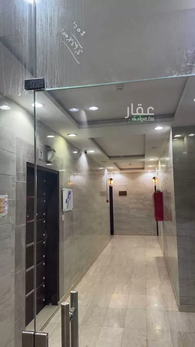 مكتب تجاري للإيجار في شارع الملك عبدالعزيز ابن عبدالرحمن سعود, حي الخالدية, مدينة الدرعية, منطقة الرياض صورة 4