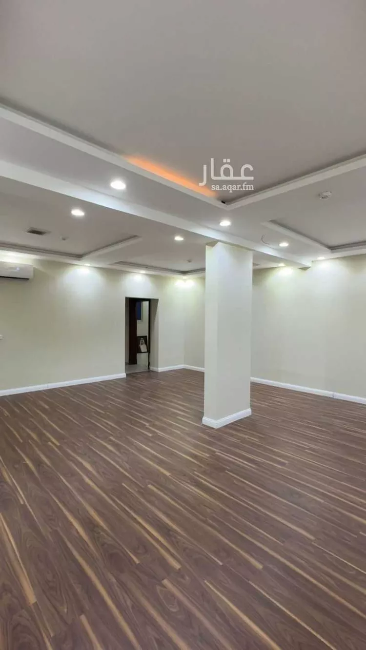 مكتب تجاري للإيجار في شارع الملك عبدالعزيز ابن عبدالرحمن سعود, حي الخالدية, مدينة الدرعية, منطقة الرياض صورة 4