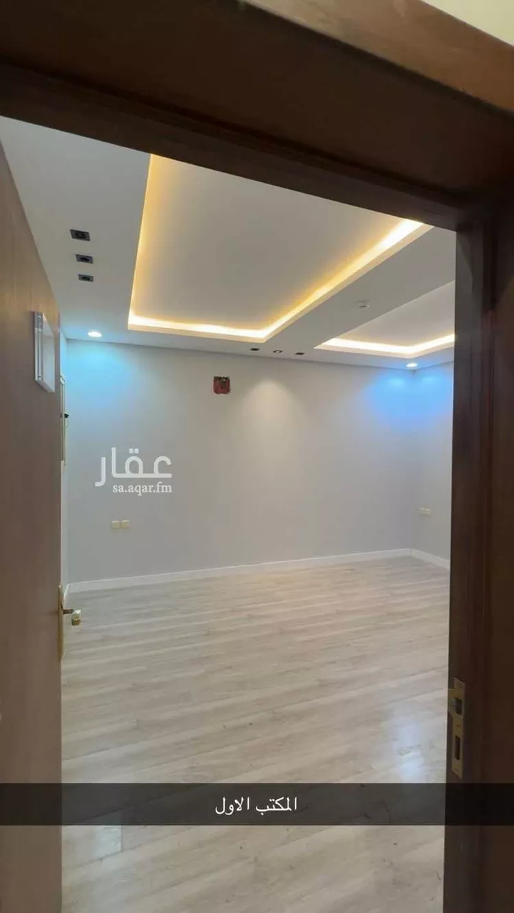 مكتب تجاري للإيجار في شارع الملك عبدالعزيز ابن عبدالرحمن سعود, حي الخالدية, مدينة الدرعية, منطقة الرياض