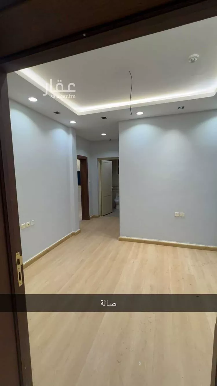 مكتب تجاري للإيجار في شارع الملك عبدالعزيز ابن عبدالرحمن سعود, حي الخالدية, مدينة الدرعية, منطقة الرياض صورة 2