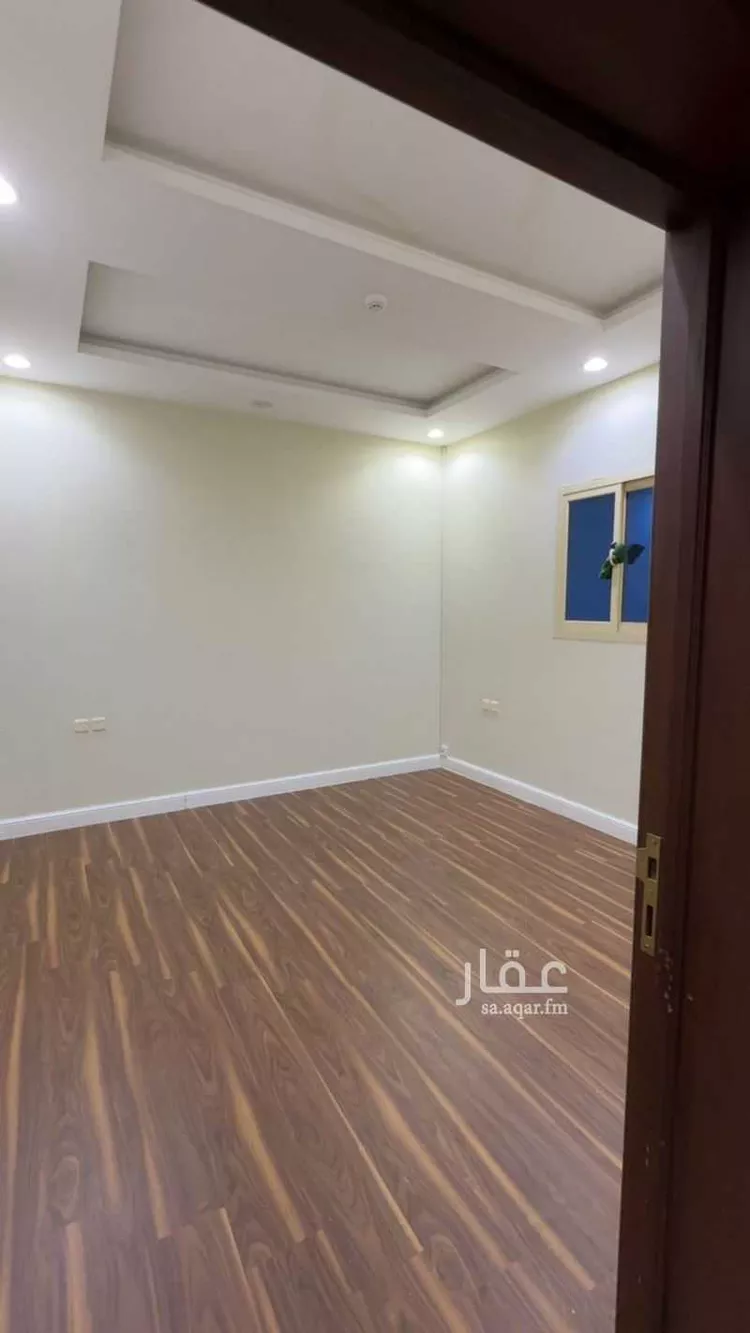 مكتب تجاري للإيجار في شارع الملك عبدالعزيز ابن عبدالرحمن سعود, حي الخالدية, مدينة الدرعية, منطقة الرياض