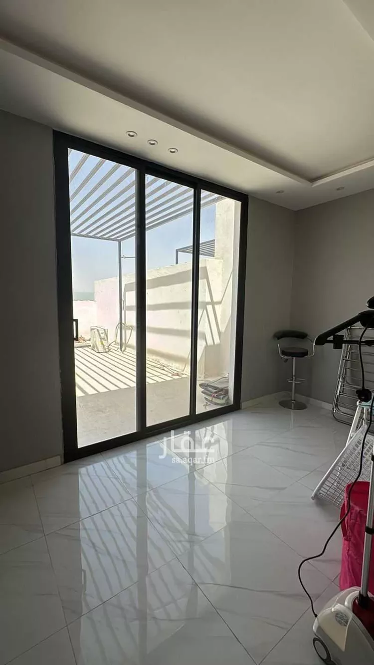 فيلا للبيع في شارع شعبة العنبري, حي العريجاء الغربي, مدينة الرياض, منطقة الرياض 15