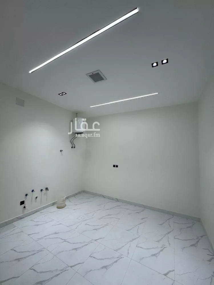 شقة للإيجار في شارع الحسن بن دينار, حي عكاظ, مدينة الرياض, منطقة الرياض صورة 4