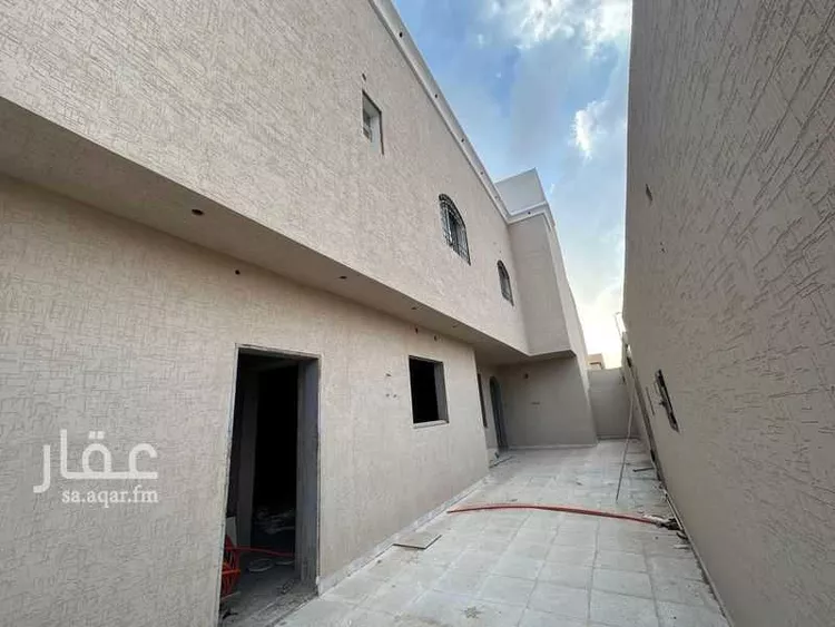 عمارة للبيع في شارع قيس بن عمرو, حي المدينة, مدينة الرس, منطقة القصيم صورة 5