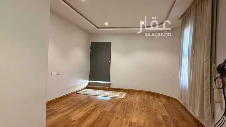 فيلا للبيع في شارع السعادة, حي النزهة, مدينة رياض الخبراء, منطقة القصيم صورة 5