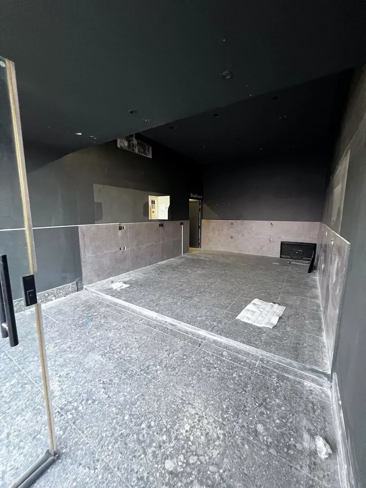 Shop for Rent in Riyadh Al Yarmouk