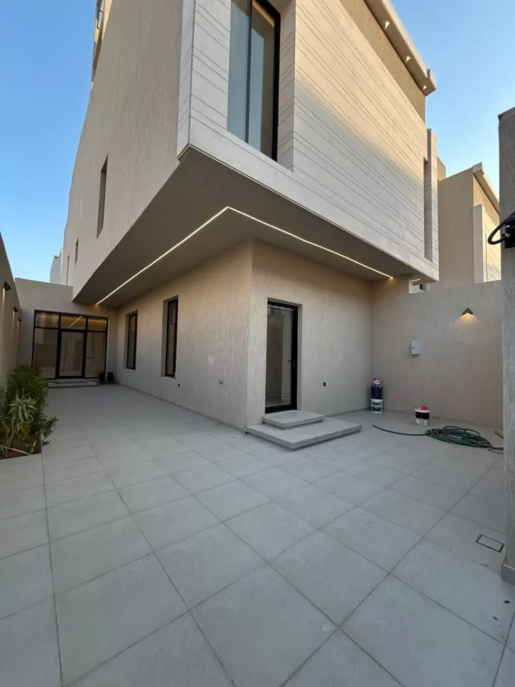 فيلا للبيع في شارع 345, حي الرمال, مدينة الرياض, منطقة الرياض 6