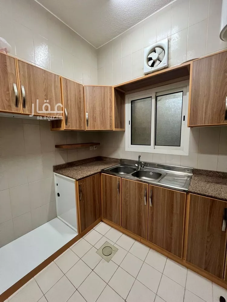 شقة للإيجار في شارع الصحابة, حي إشبيلية, مدينة الرياض, منطقة الرياض صورة 5