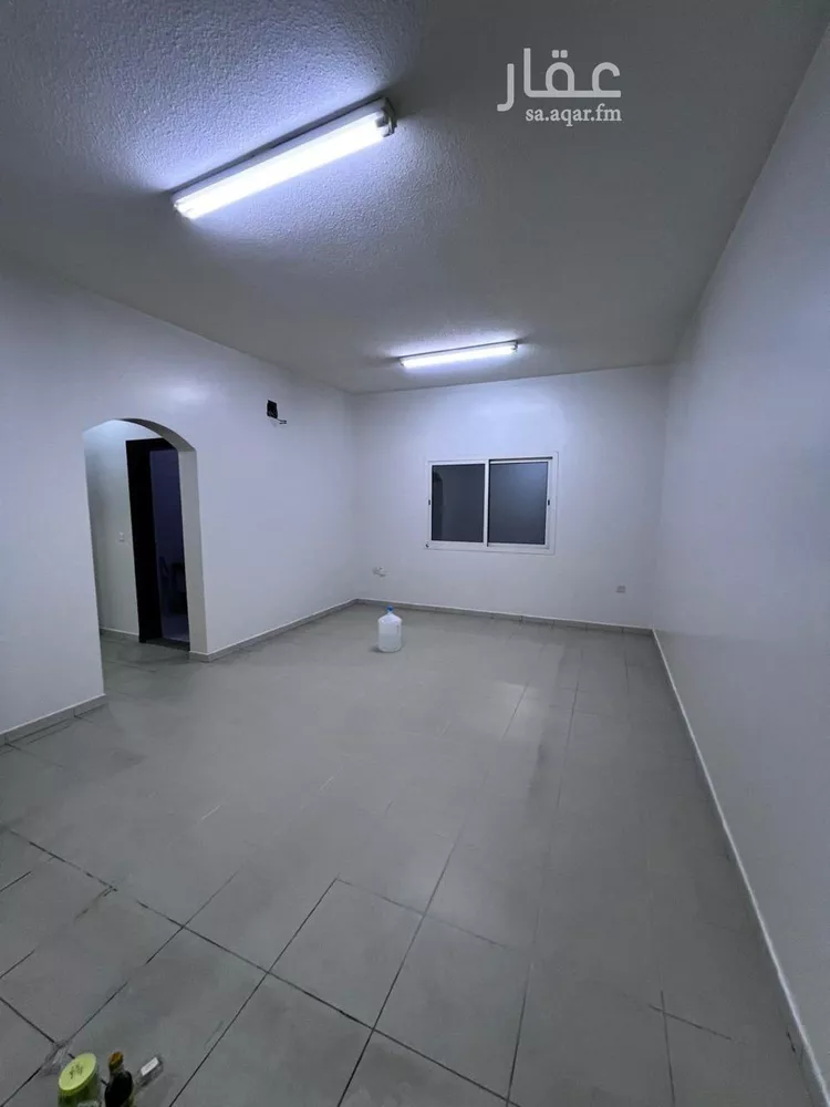 شقة للإيجار في شارع الصحابة, حي إشبيلية, مدينة الرياض, منطقة الرياض صورة 5
