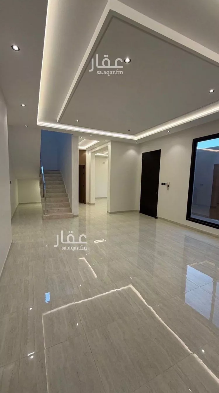 فيلا للبيع في شارع عبيدالله الفقيه, حي الرمال, مدينة الرياض, منطقة الرياض صورة 5