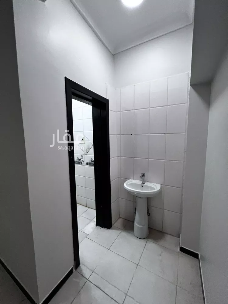 شقة للإيجار في شارع أحمد بن محمد الدلوالي, حي الرمال, مدينة الرياض, منطقة الرياض