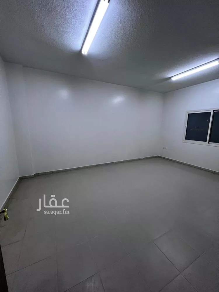 شقة للإيجار في شارع الصحابة, حي إشبيلية, مدينة الرياض, منطقة الرياض صورة 2